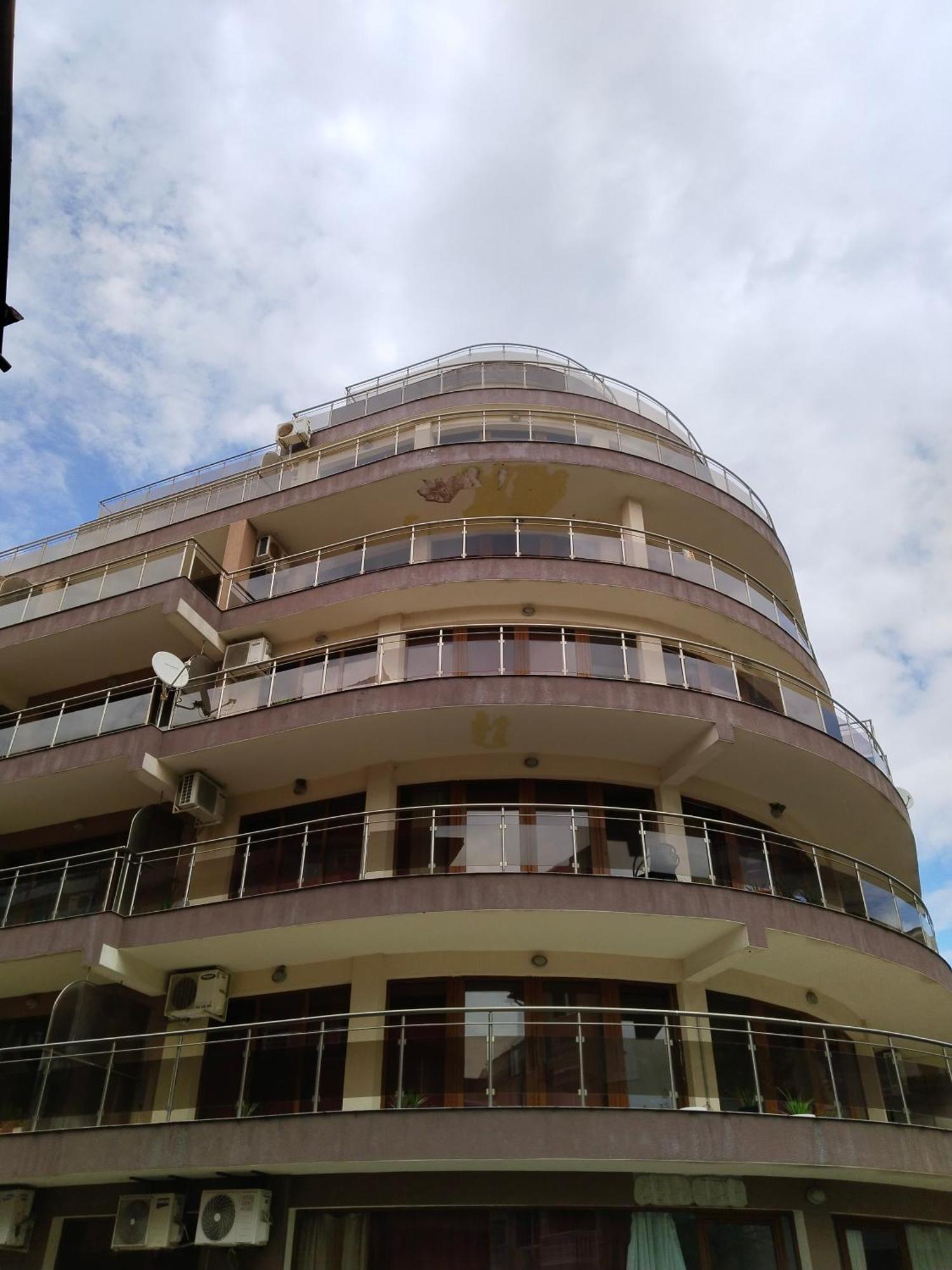 Апартамент Виктори Second Apartment Поморие Стая снимка